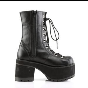 Demonia Ranger 301 Black Lace Platform Gothic Punk Boots Size 10 New W/O box.